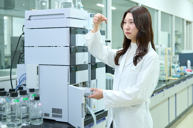 液体クロマトグラフ質量分析計（LC-MS）