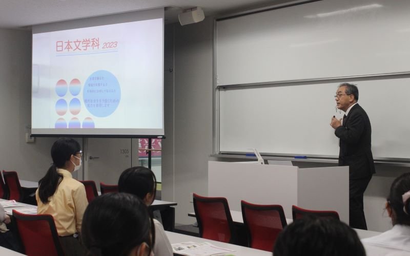 【写真④】田中学科長の説明・日１.jpg