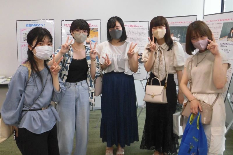 【写真⑰卒業生たちCIMG0017.jpg