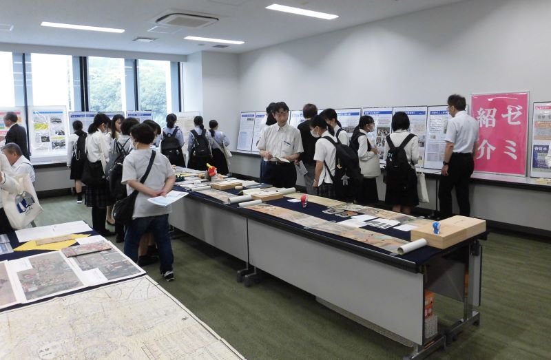 【写真①】展示教室800幅ピクセルCIMG9940.jpg