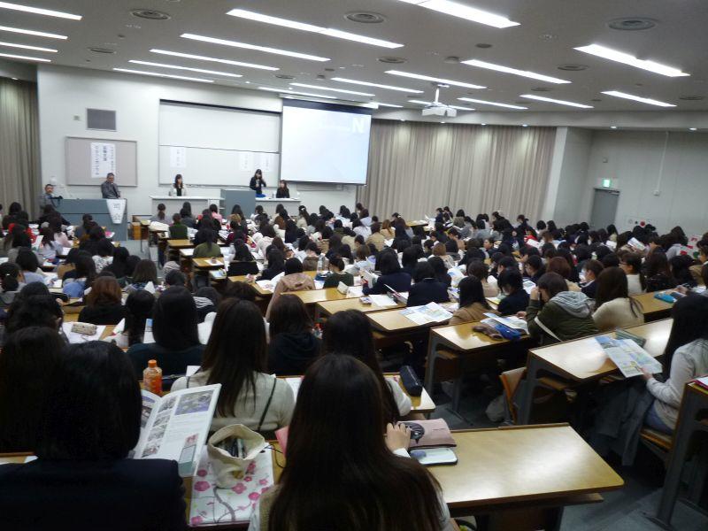 nichibun20161202_02.jpg