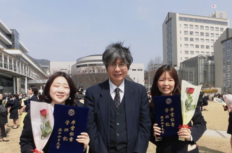 nichibun20230404_01.jpg