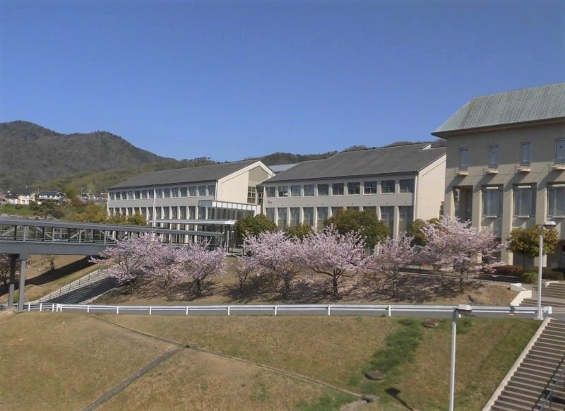 nichibun20230420_01.jpg