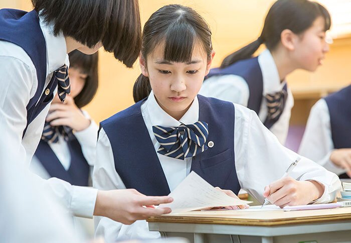 女子中 生活時間・制服・出版物｜学校生活｜共立女子中学高等学校