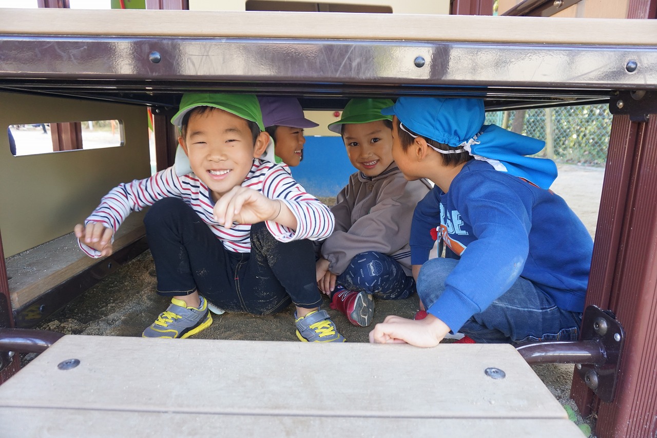缶蹴り 安田幼稚園安東園舎